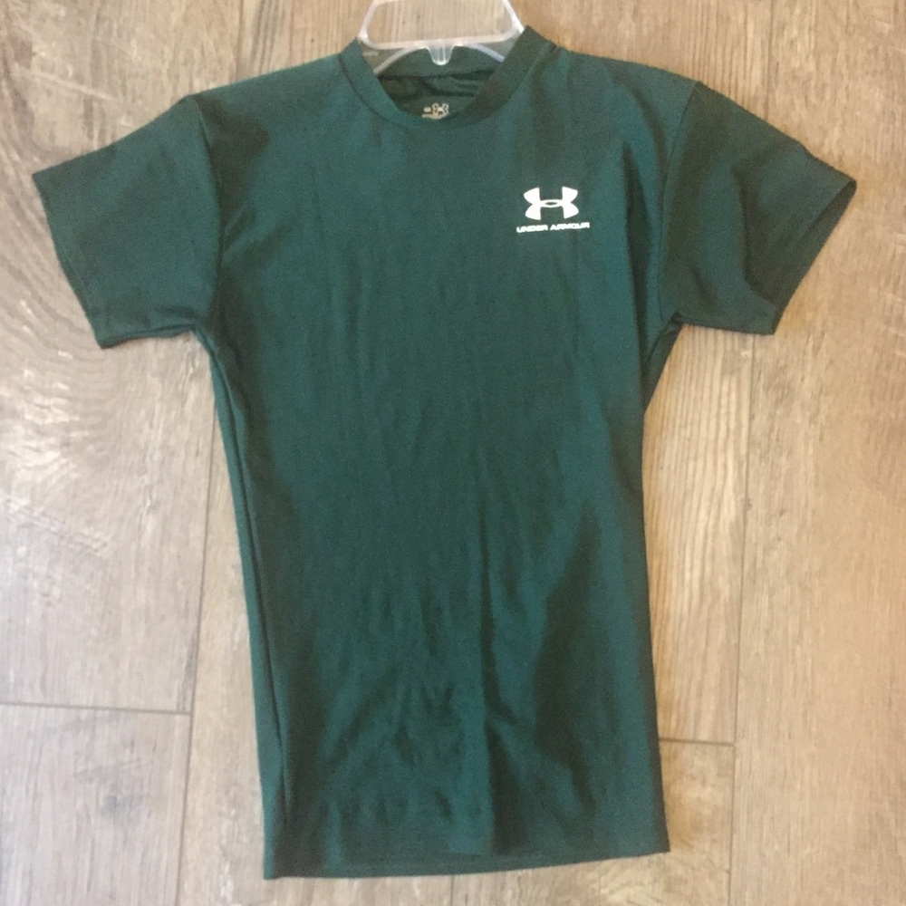 Under armpit workout shirt